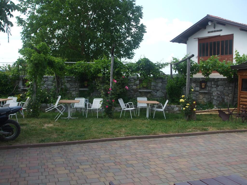 Osterija Na Planinci Bed & Breakfast Divaca Ngoại thất bức ảnh